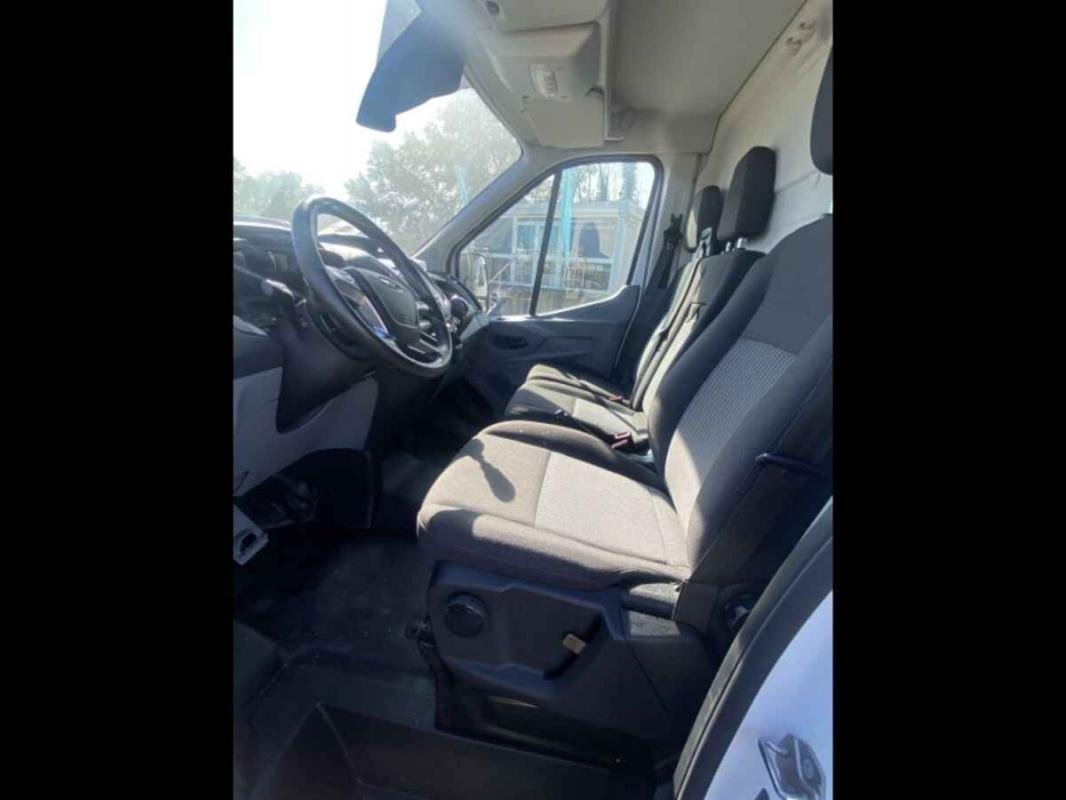 Ford Transit - Photo 6