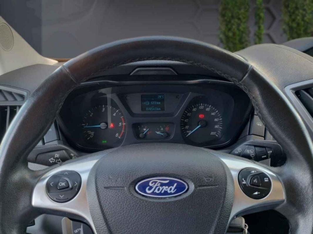 Ford Transit - Photo 8