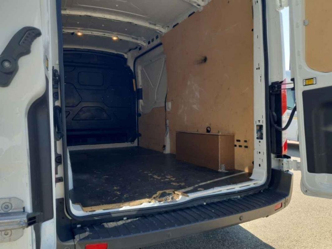 Ford Transit - Photo 9