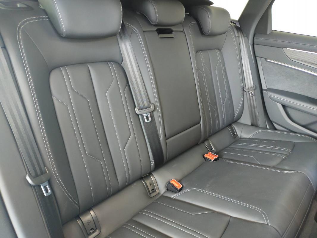Audi A6 Avant - Photo 10