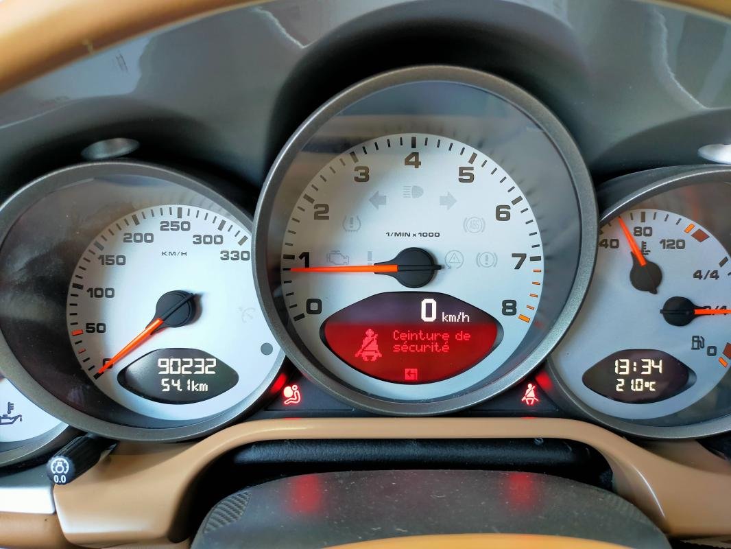 Porsche 911 - Photo 18