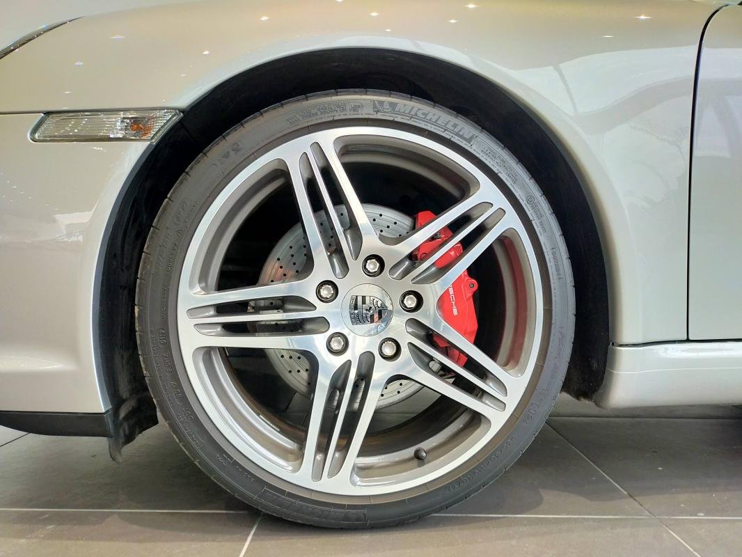 Porsche 911 - Photo 5