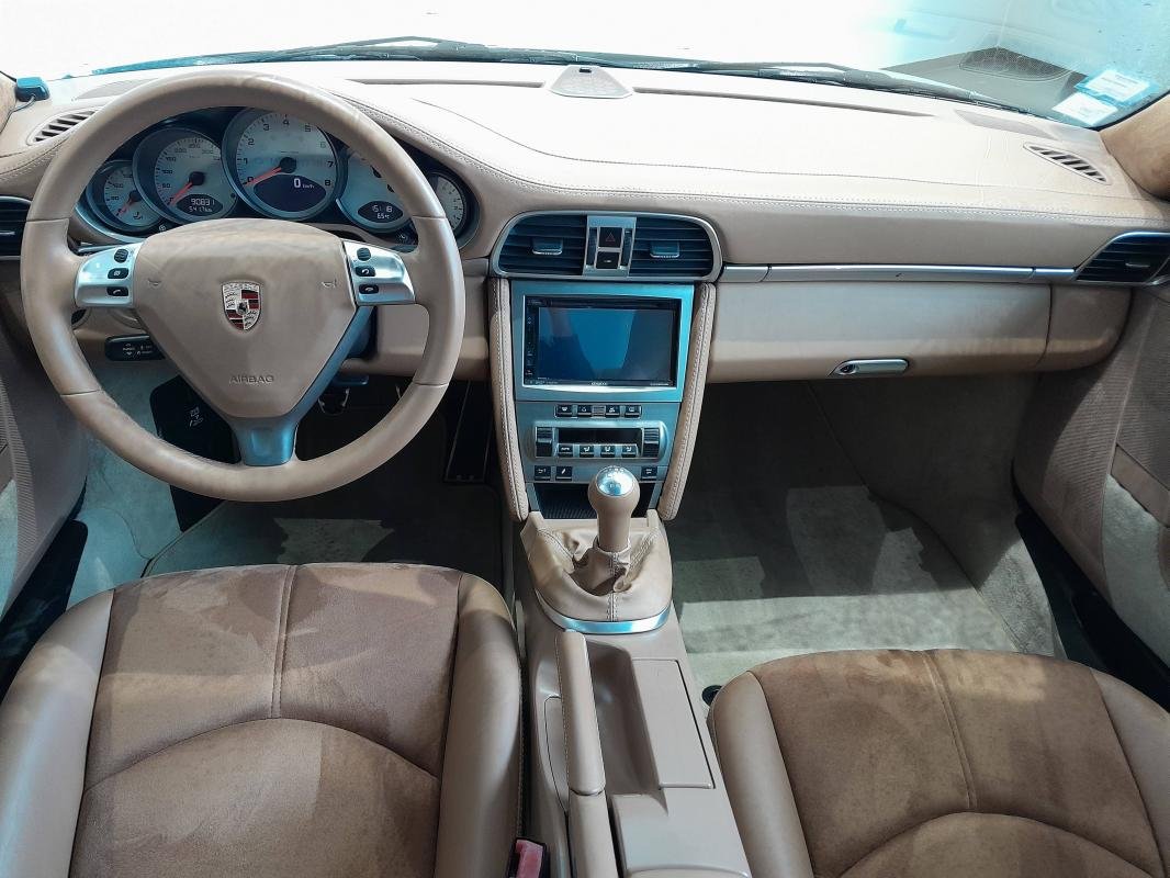 Porsche 911 - Photo 6