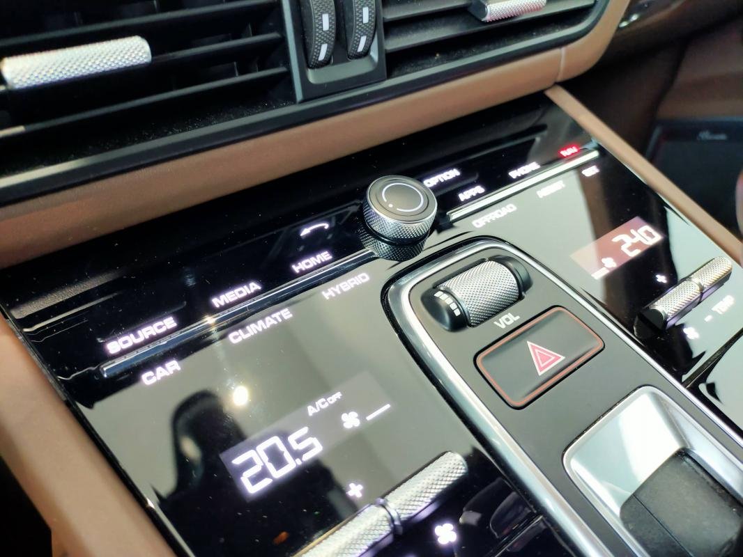 Porsche Cayenne Coupé - Photo 30
