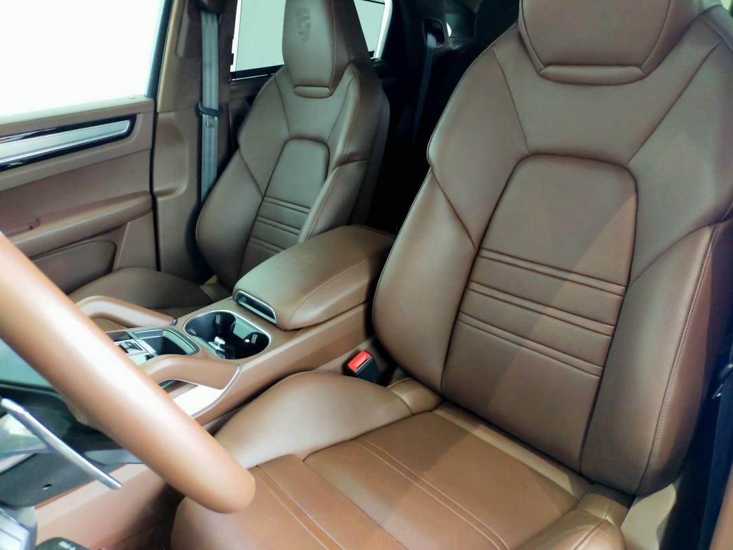 Porsche Cayenne Coupé - Photo 8