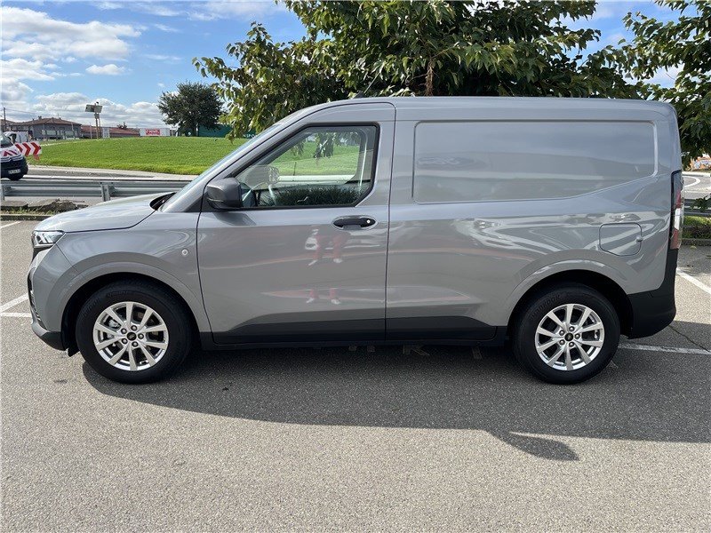 Ford transit courier