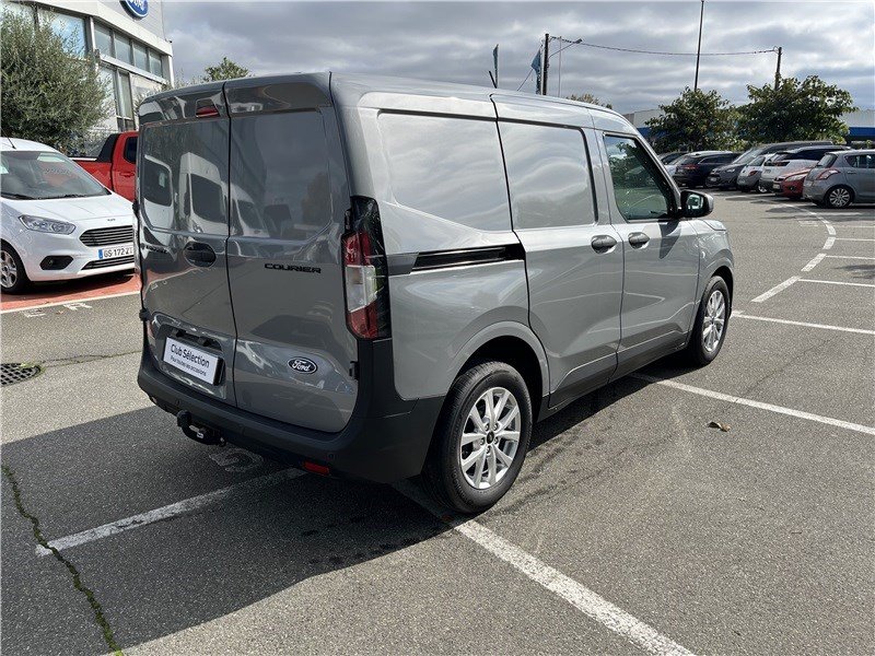 Ford transit courier - Photo 6