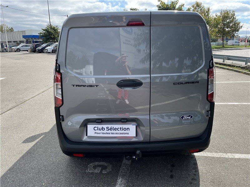 Ford transit courier - Photo 7