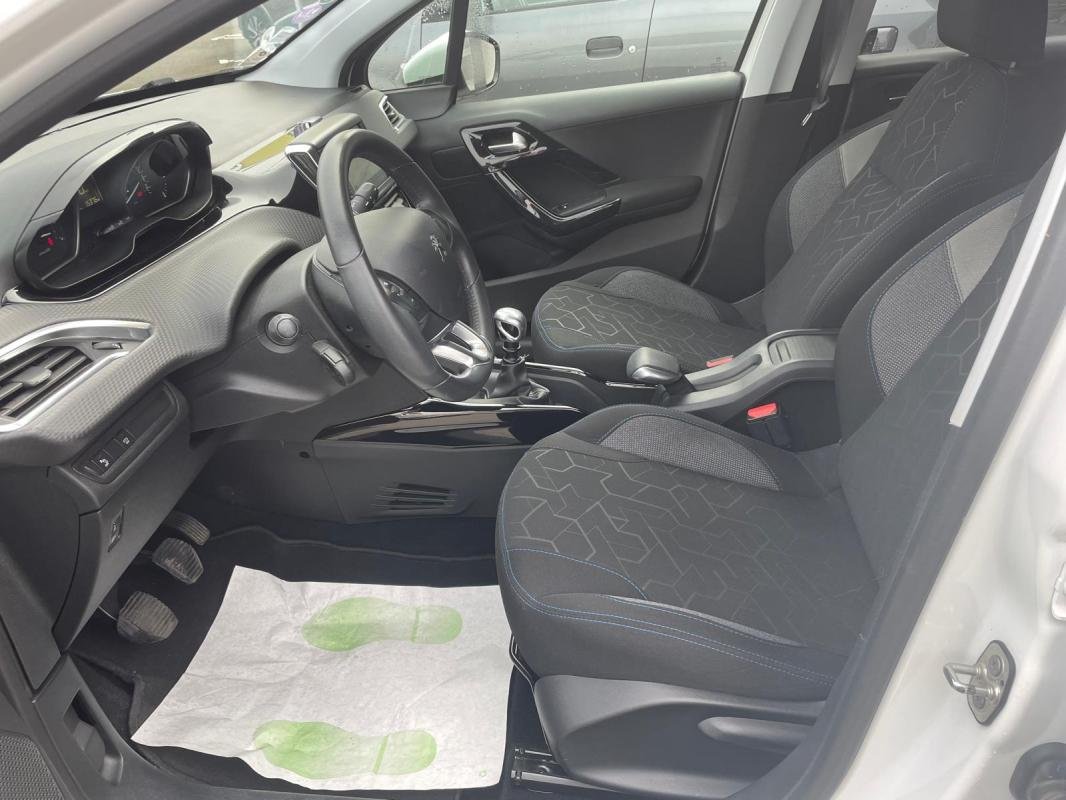 Peugeot 2008 - Photo 8