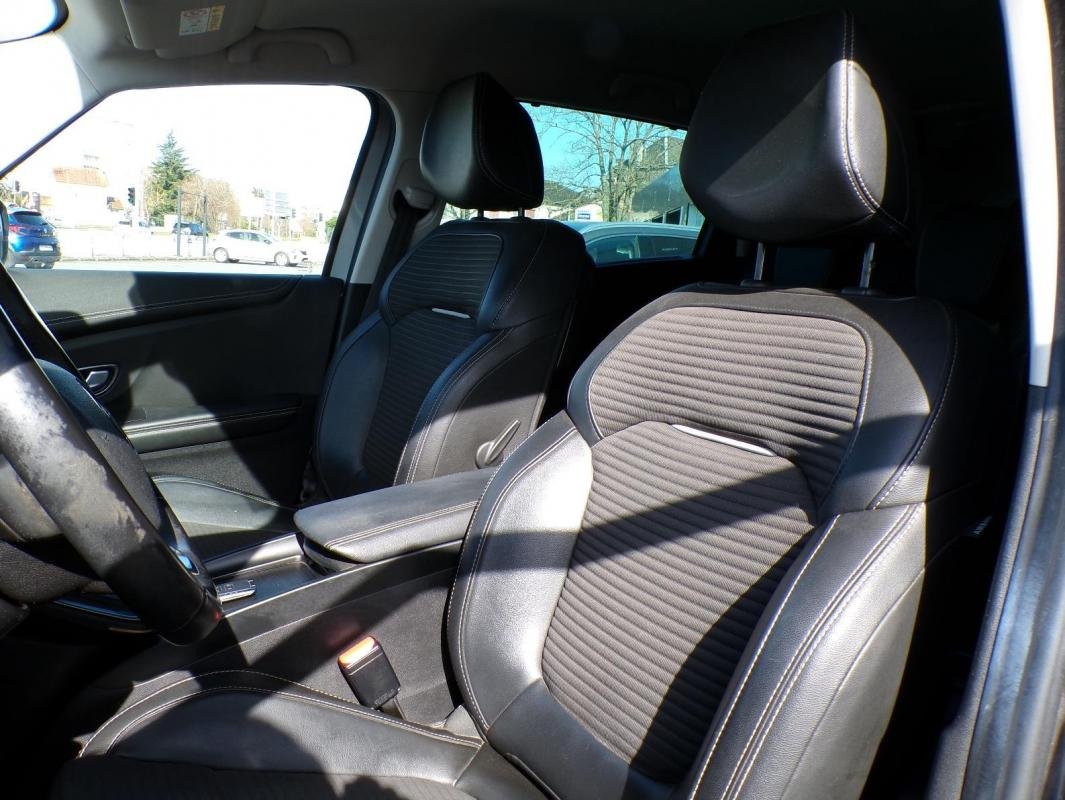 Renault Grand Scénic - Photo 11