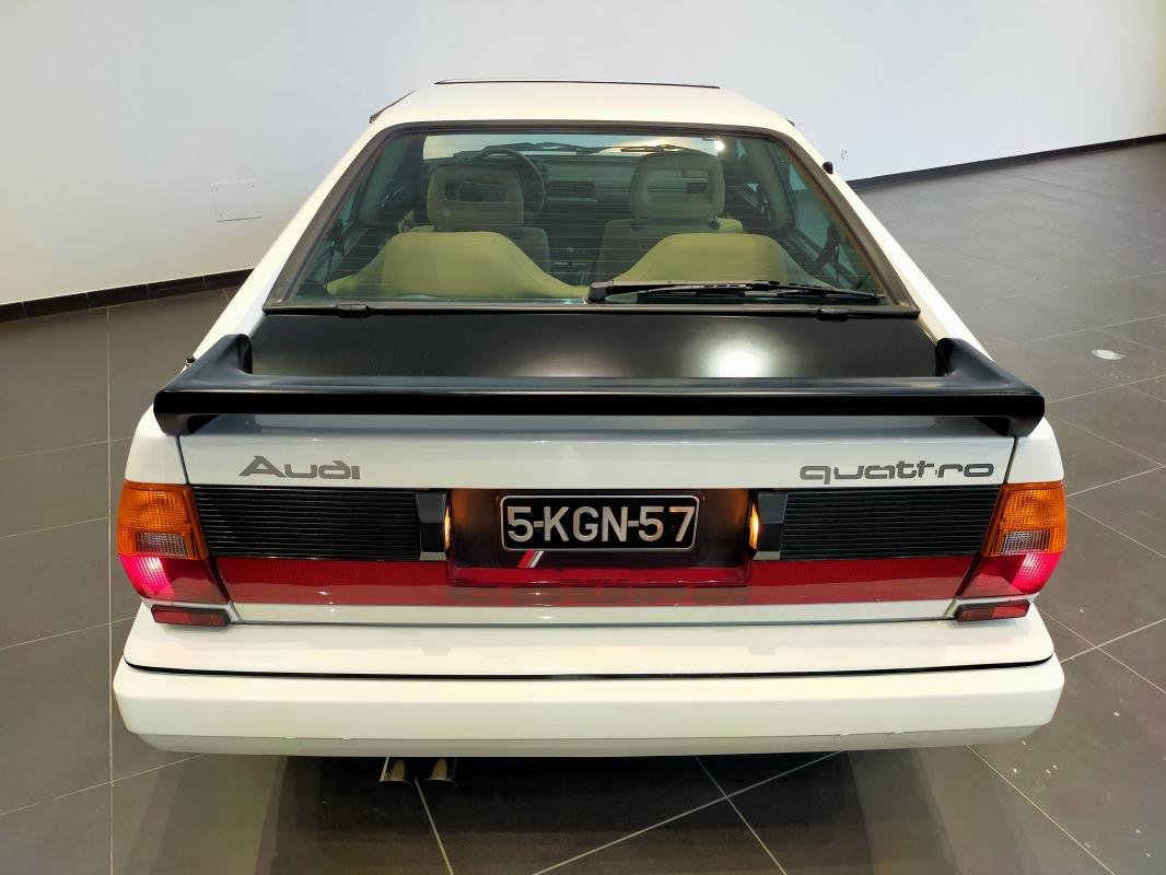 Audi Coupé - Photo 30
