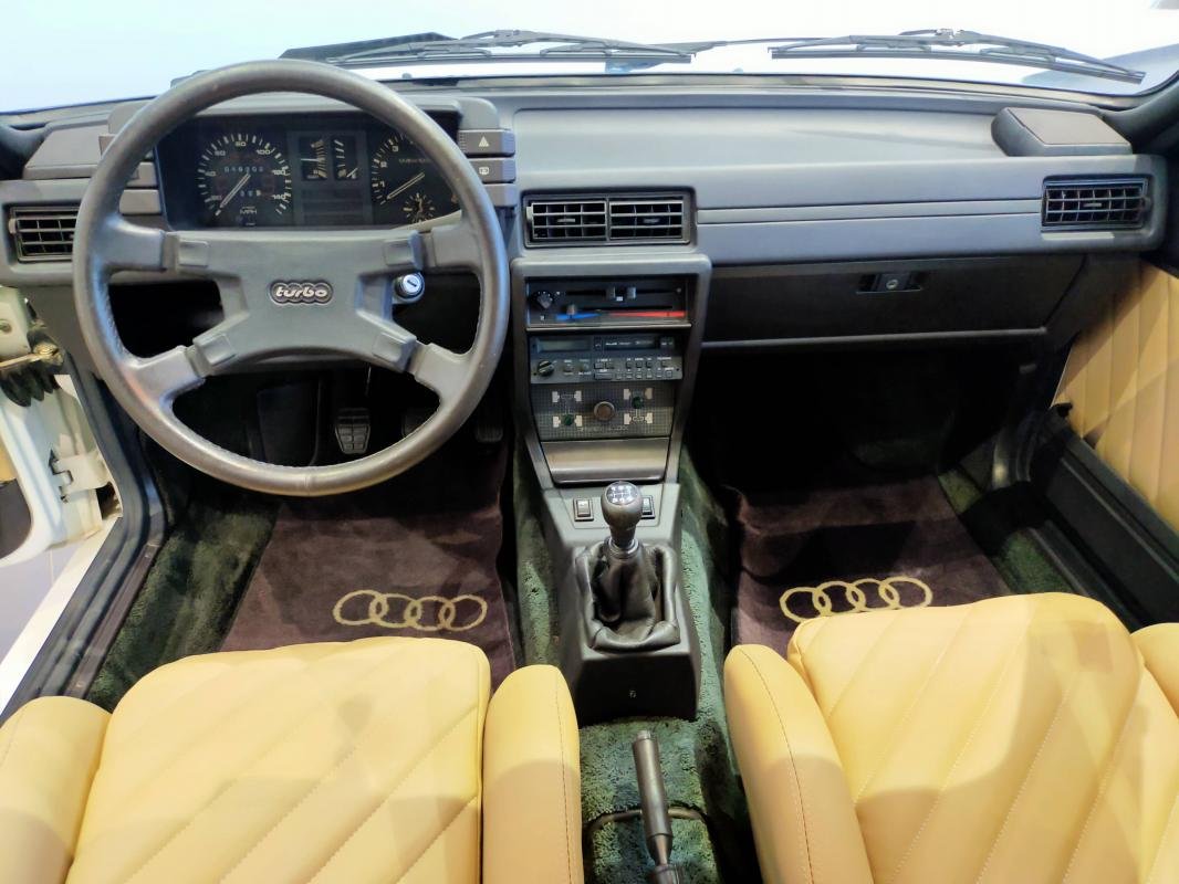 Audi Coupé - Photo 6