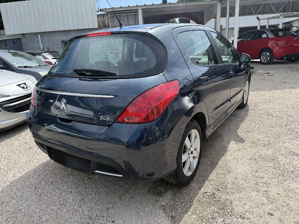 Peugeot 308 - Photo 3