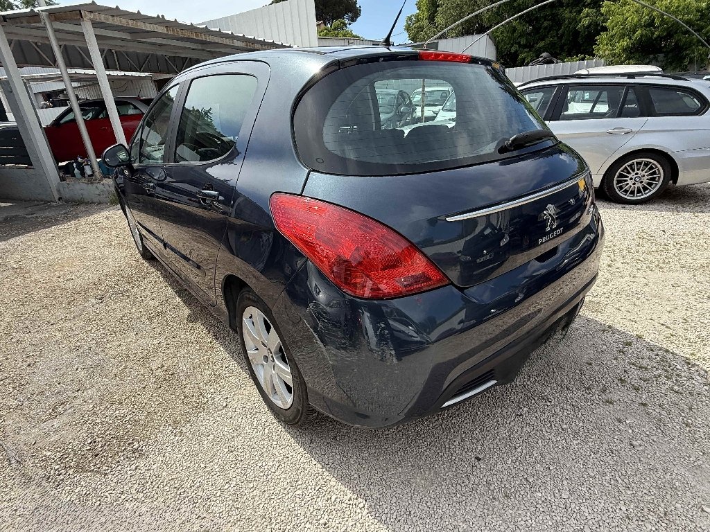 Peugeot 308 - Photo 4