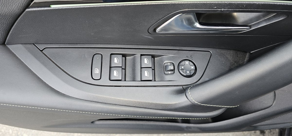 Peugeot 2008 - Photo 24