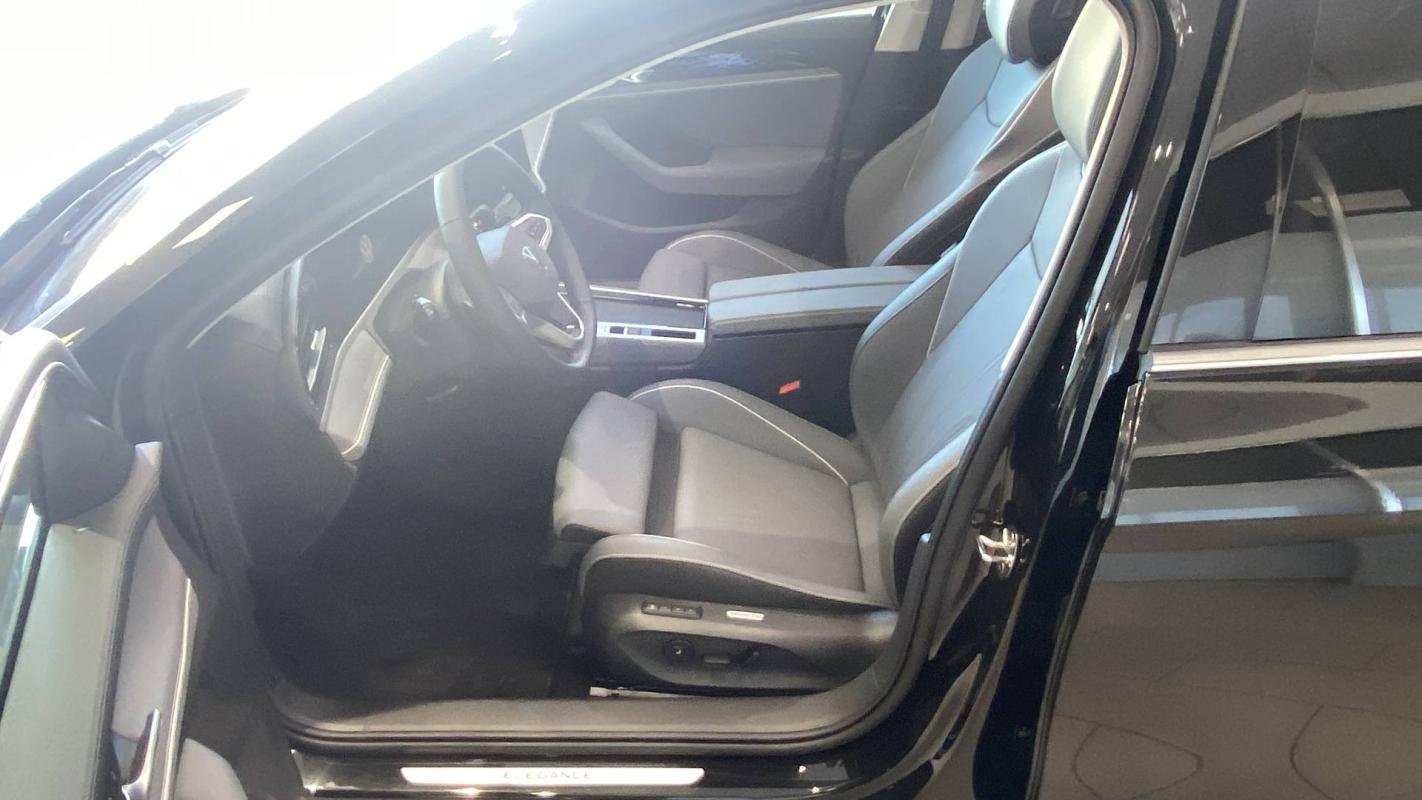 Volkswagen Passat - Photo 8