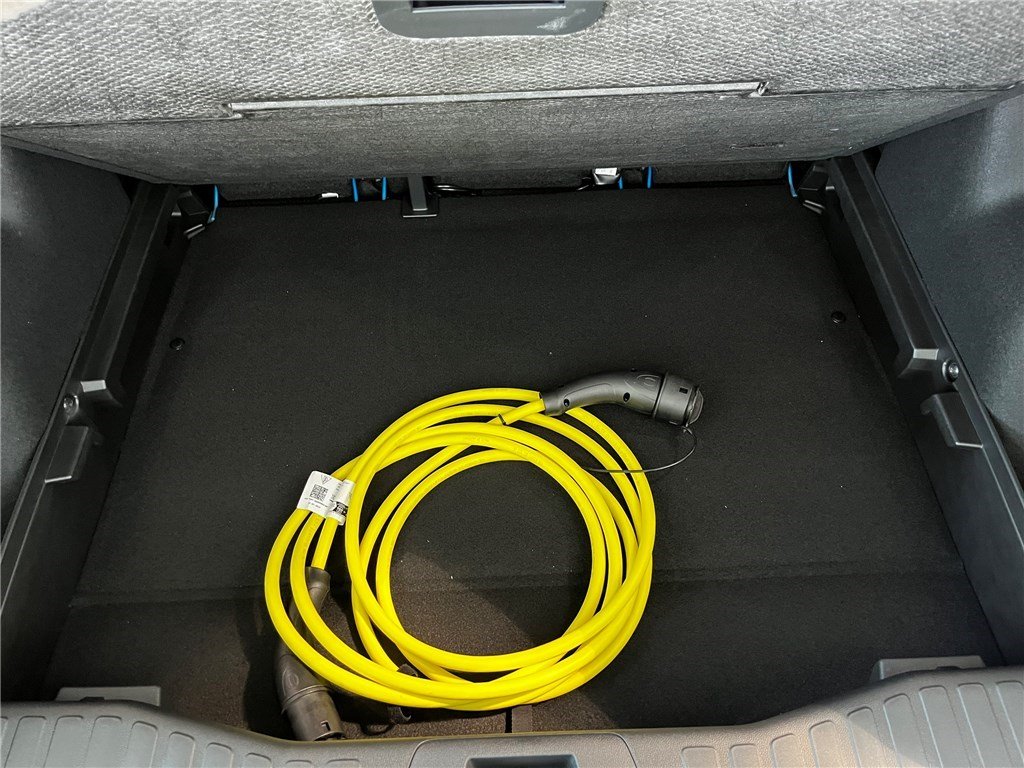 Ford Explorer - Photo 10