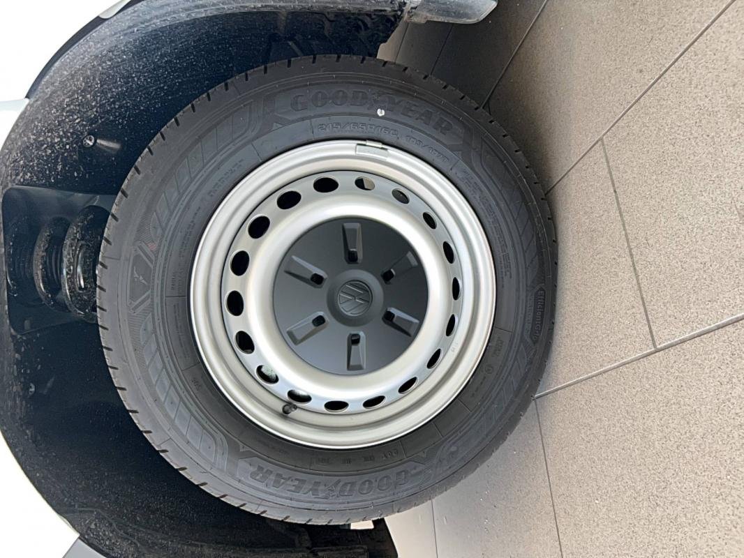 Volkswagen Transporter - Photo 15