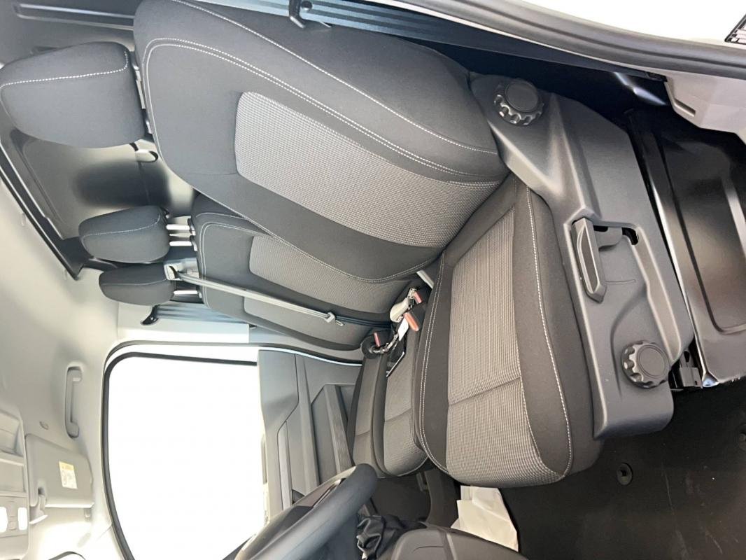 Volkswagen Transporter - Photo 8