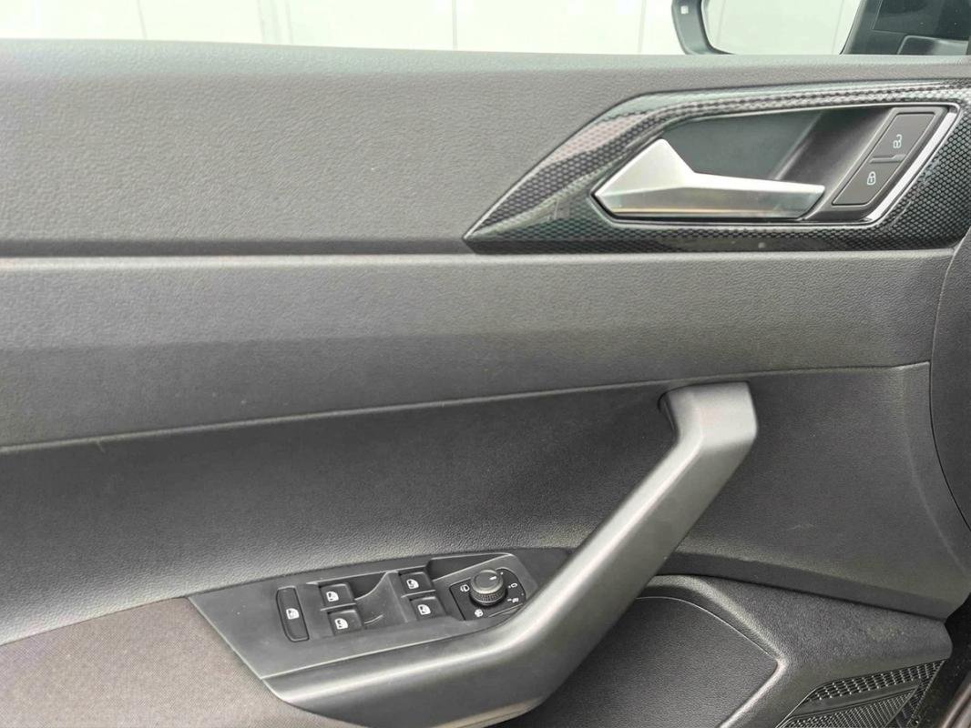 Volkswagen Taigo - Photo 24