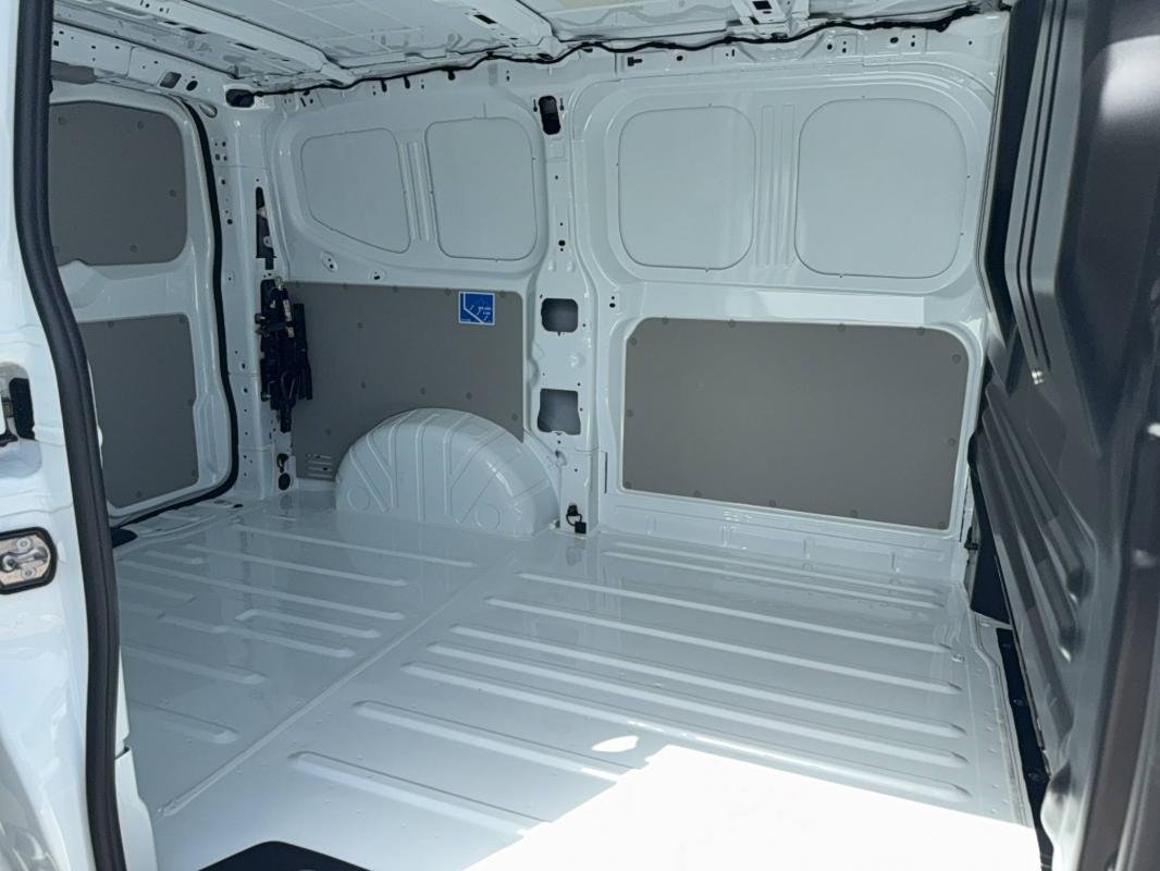 Volkswagen Transporter - Photo 11