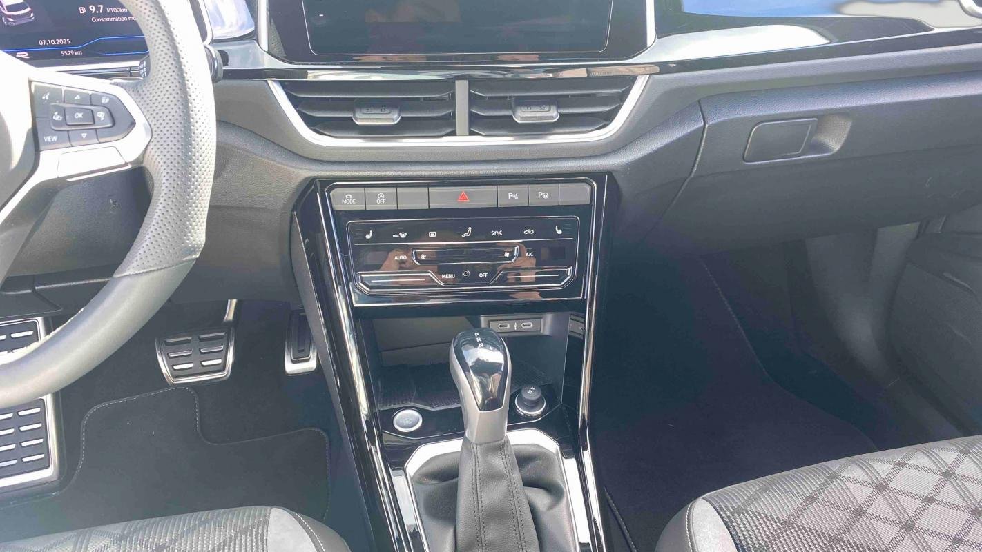 Volkswagen T-Roc - Photo 26