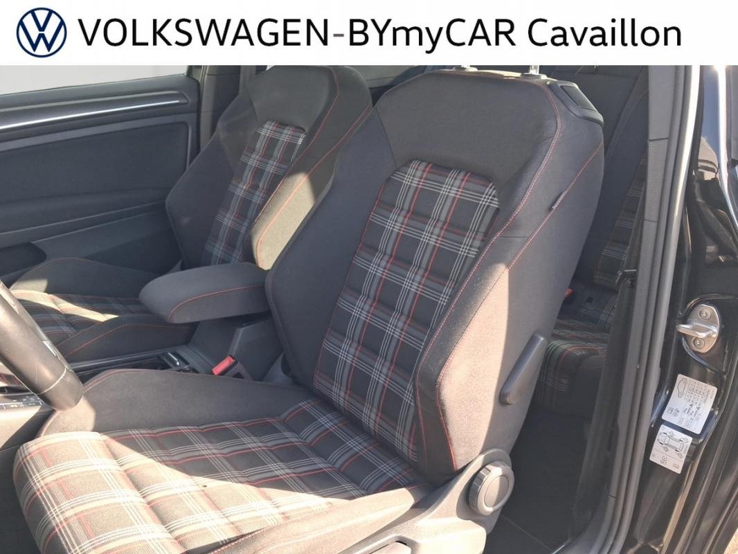 Volkswagen Golf - Photo 12