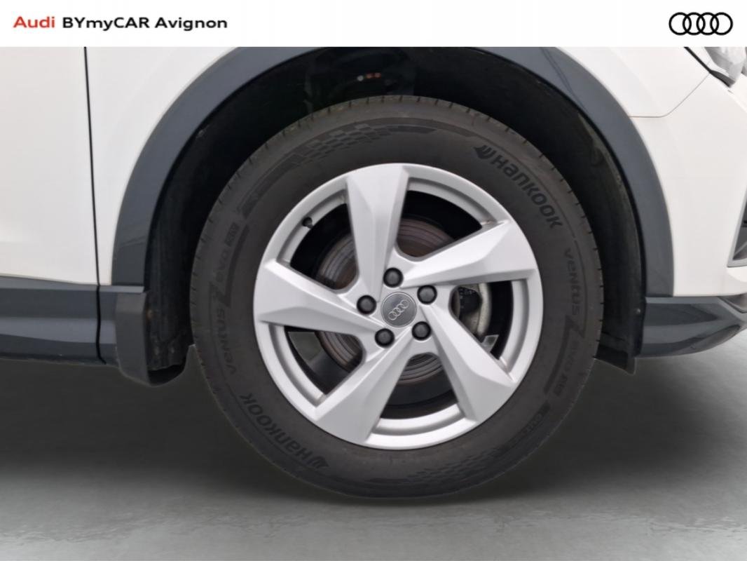 Audi Q3 - Photo 11