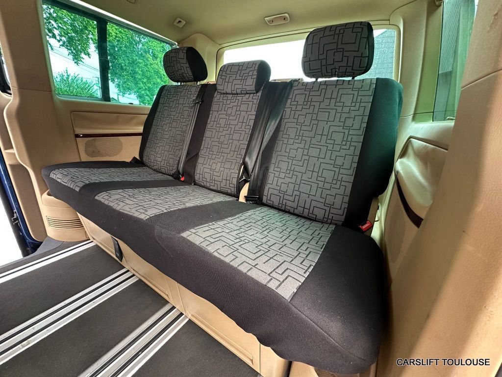 Volkswagen Multivan - Photo 12