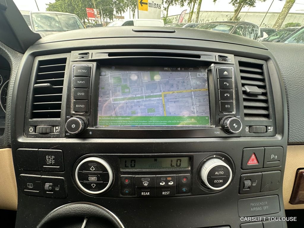 Volkswagen Multivan - Photo 16