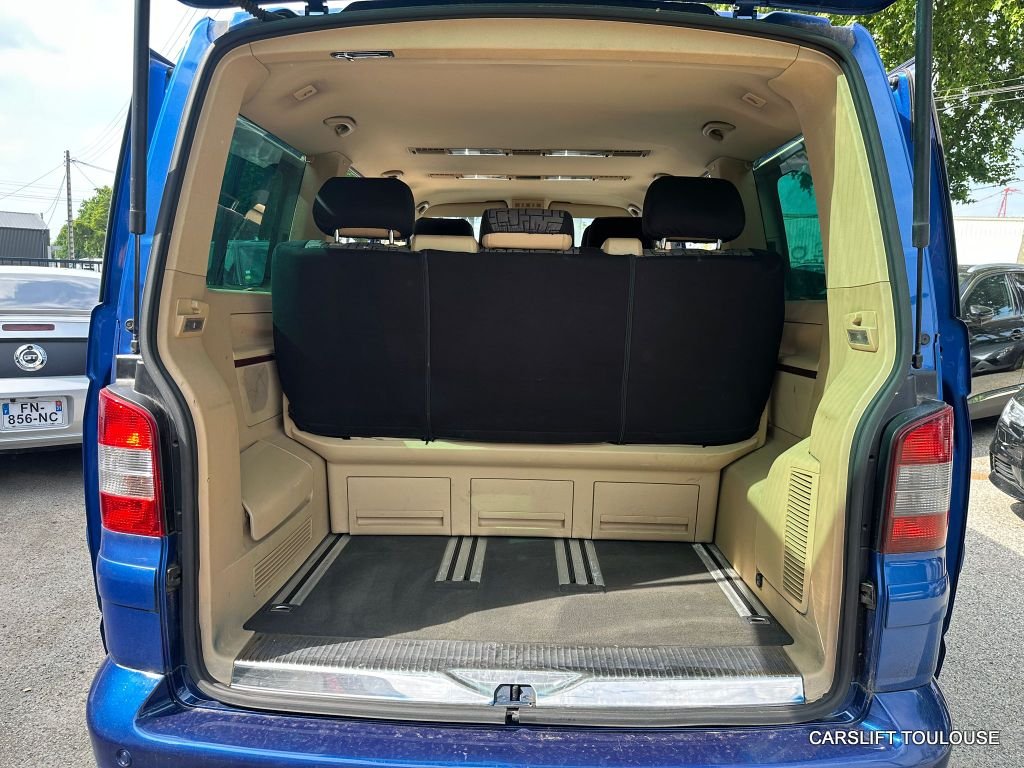 Volkswagen Multivan - Photo 18