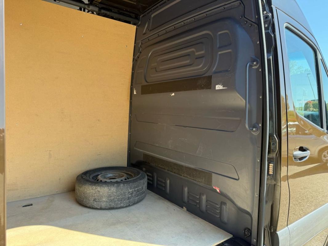 Mercedes Sprinter - Photo 20