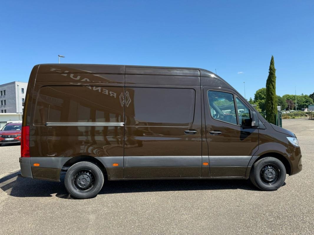 Mercedes Sprinter - Photo 8