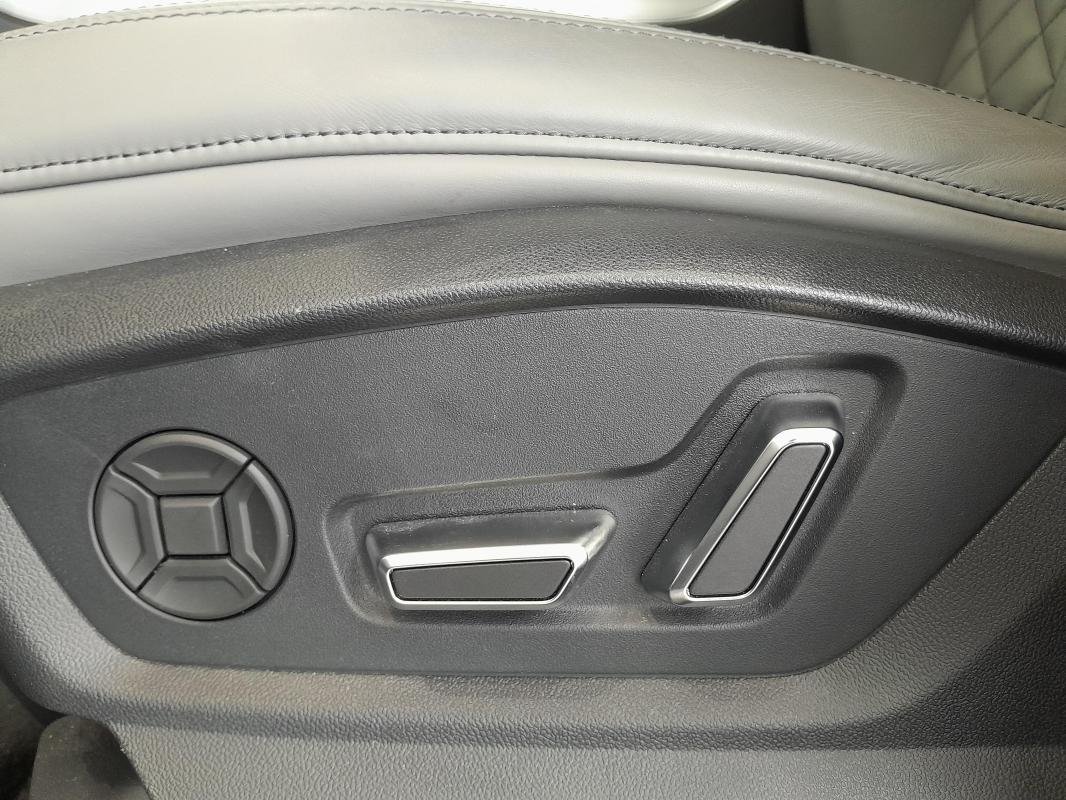 Audi Q8 - Photo 11