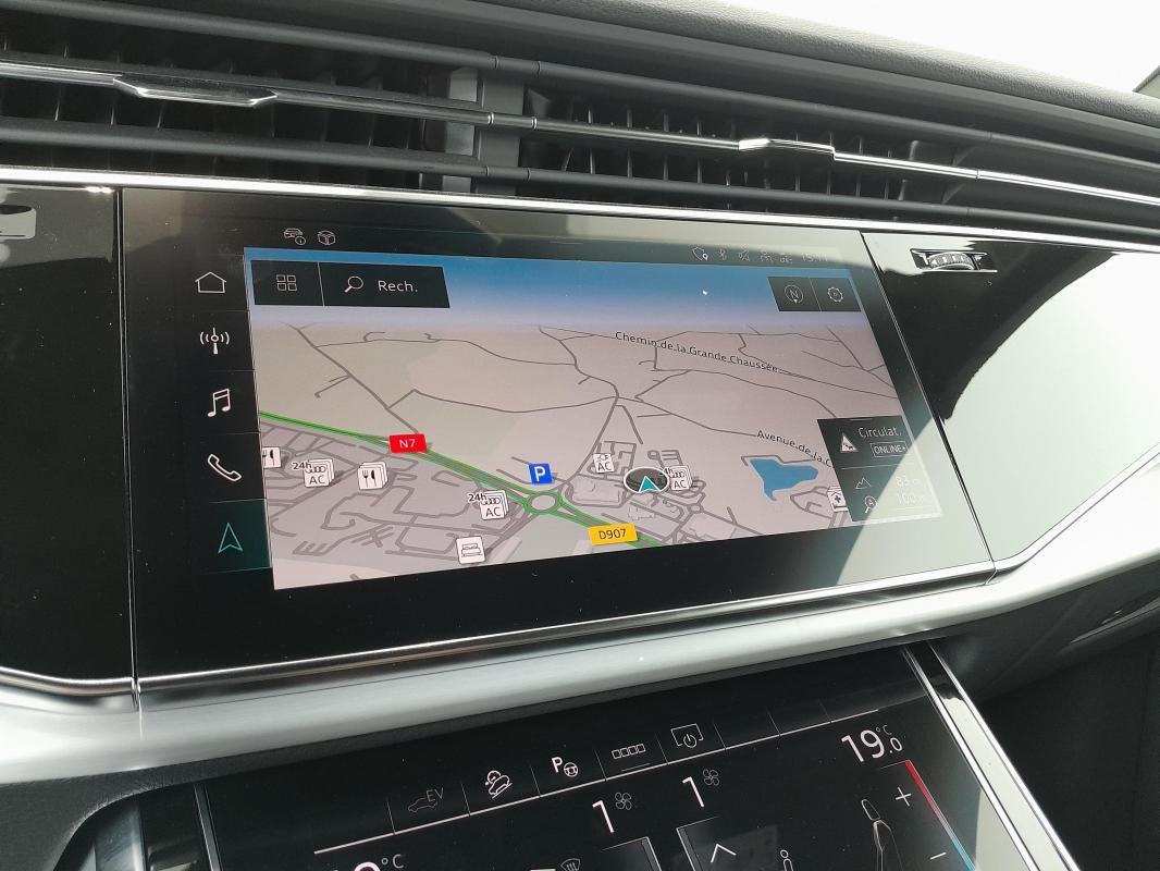 Audi Q8 - Photo 15