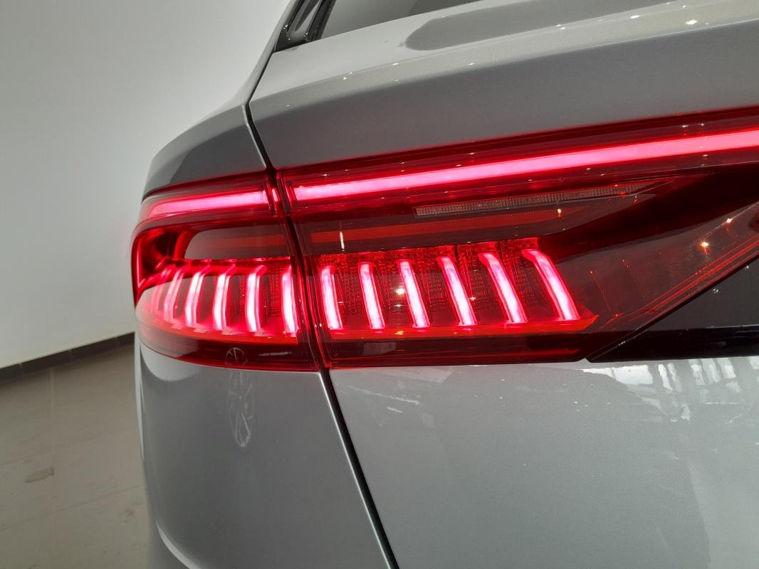 Audi Q8 - Photo 28