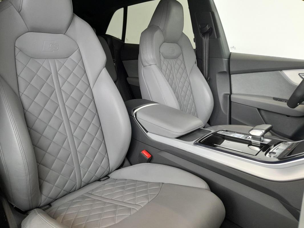 Audi Q8 - Photo 32