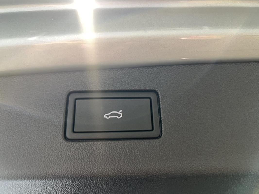 Volkswagen Tiguan - Photo 14