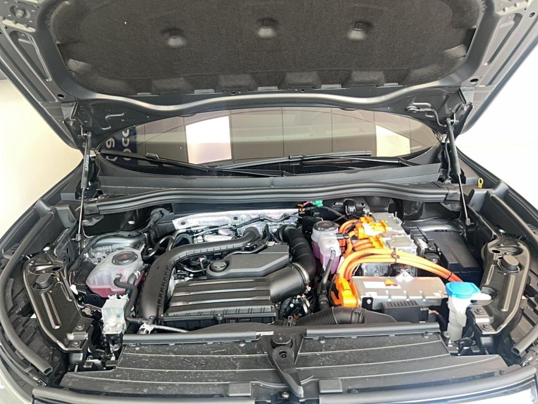 Volkswagen Tiguan - Photo 15