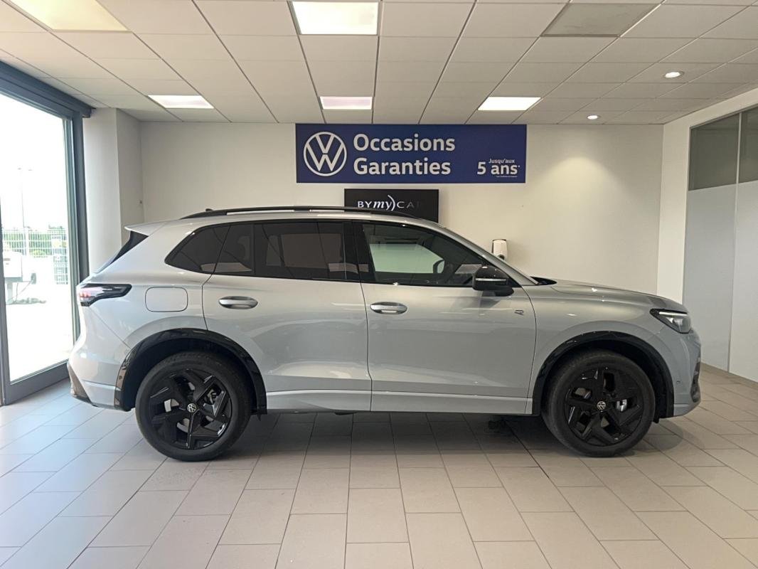 Volkswagen Tiguan - Photo 19