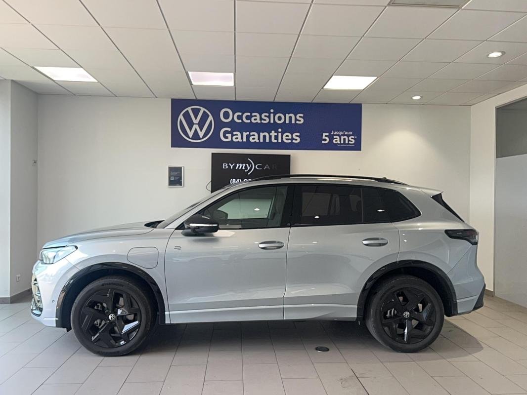 Volkswagen Tiguan - Photo 2