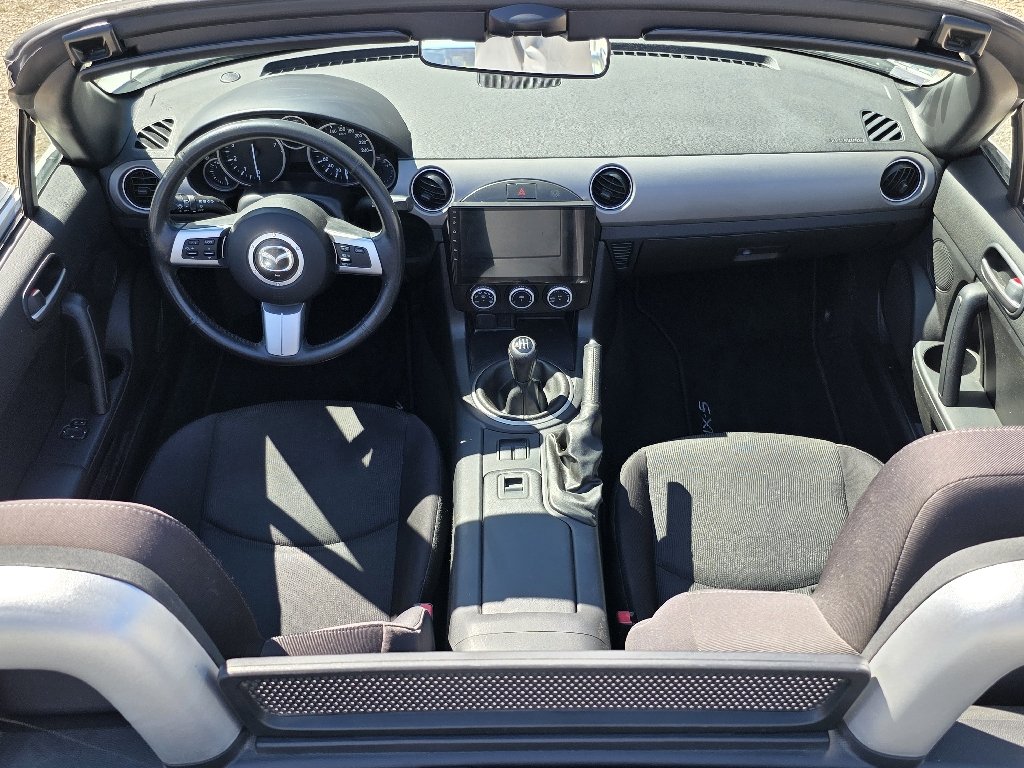 Mazda MX-5 - Photo 9