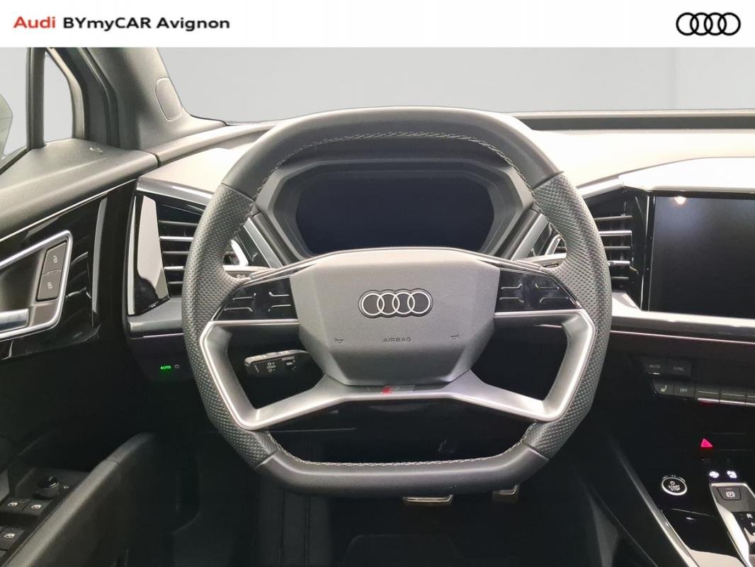 Audi Q4 e-tron - Photo 13