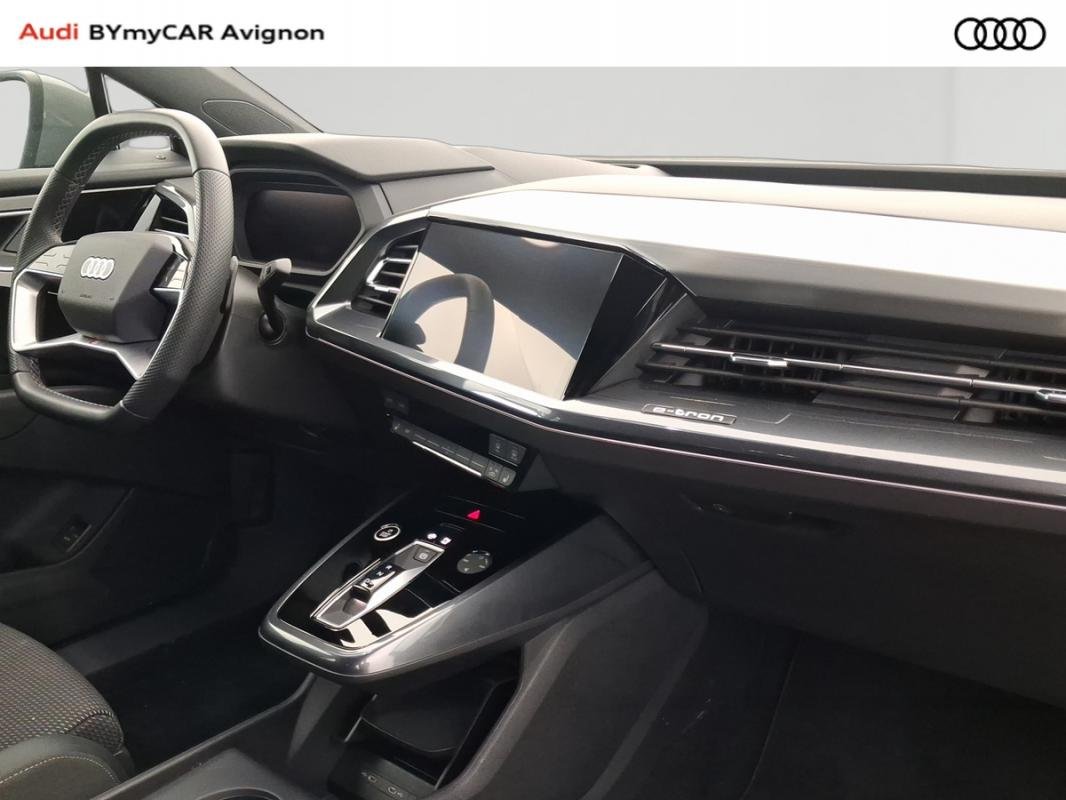 Audi Q4 e-tron - Photo 25