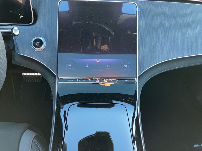 Mercedes EQE - Photo 11