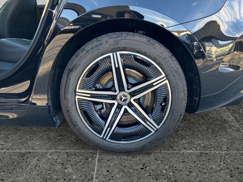 Mercedes EQE - Photo 14