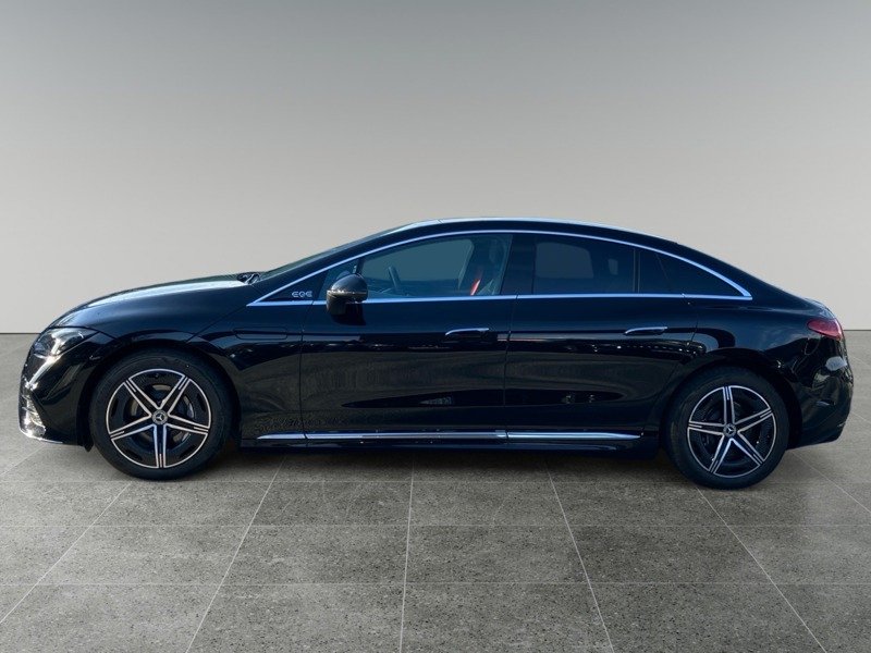 Mercedes EQE - Photo 2