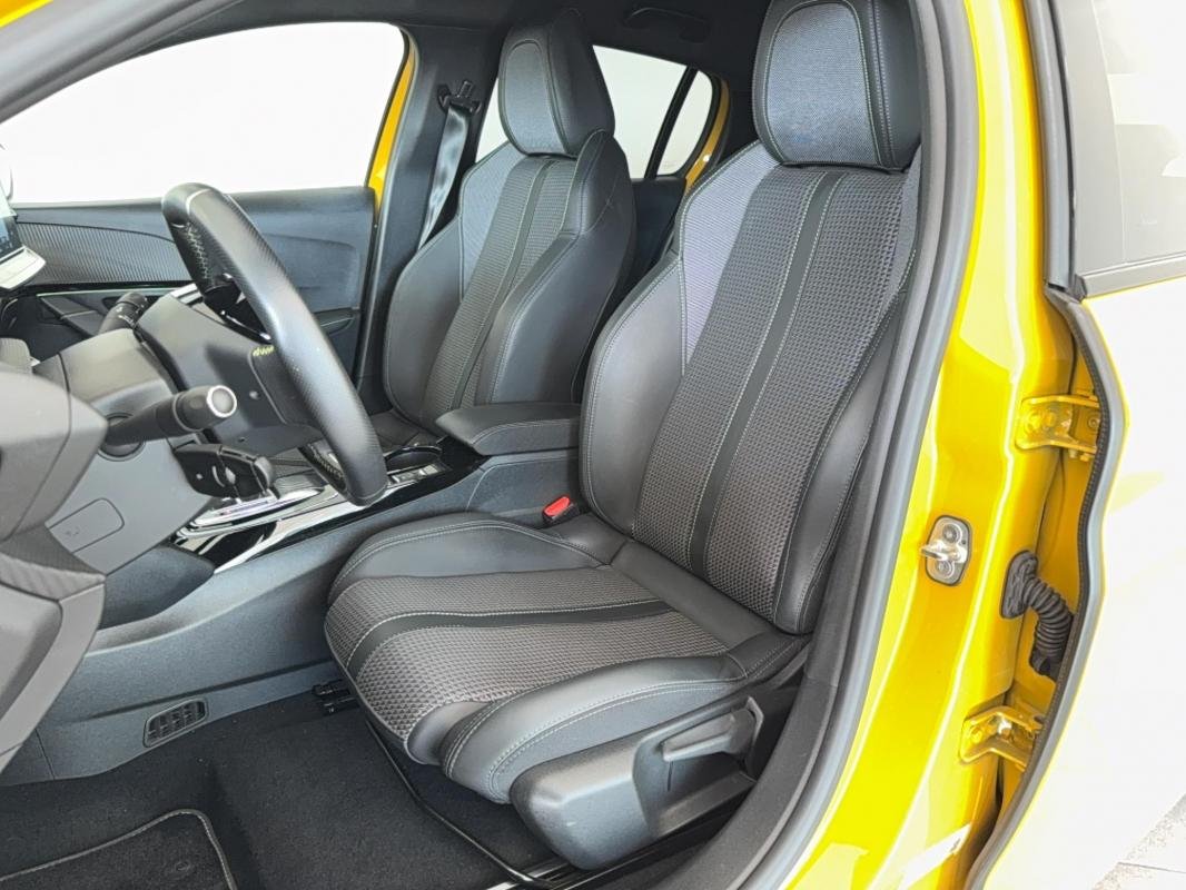 Peugeot 208 - Photo 15