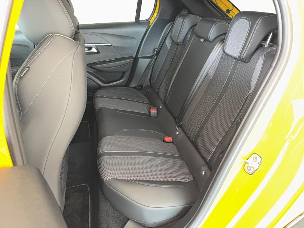 Peugeot 208 - Photo 16