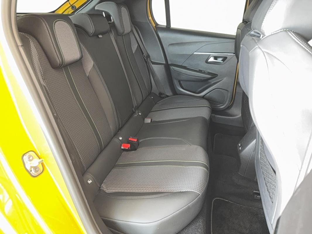 Peugeot 208 - Photo 17